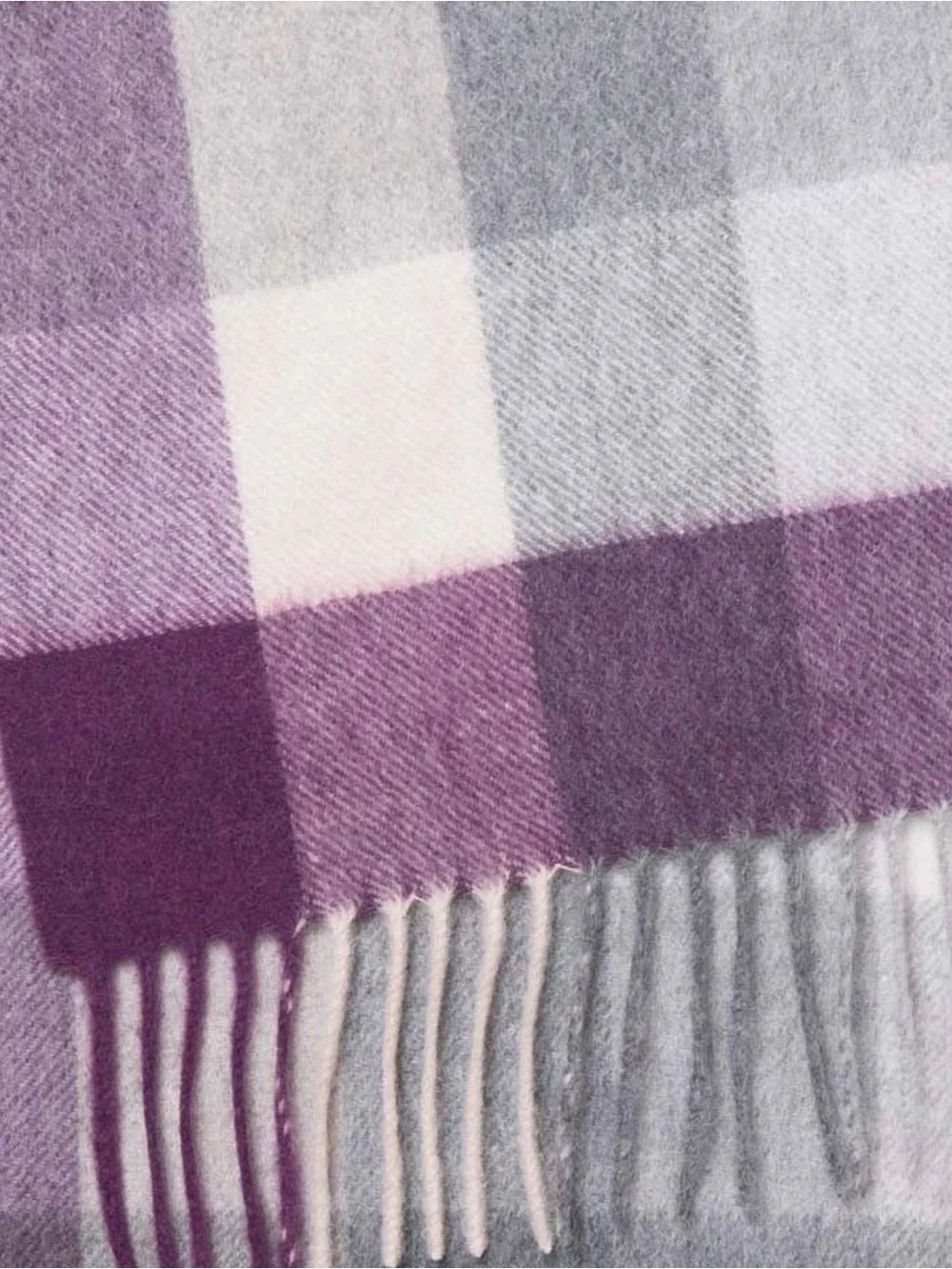 KILTANE 5 Square Check Lambswool Scarf, purple and gray